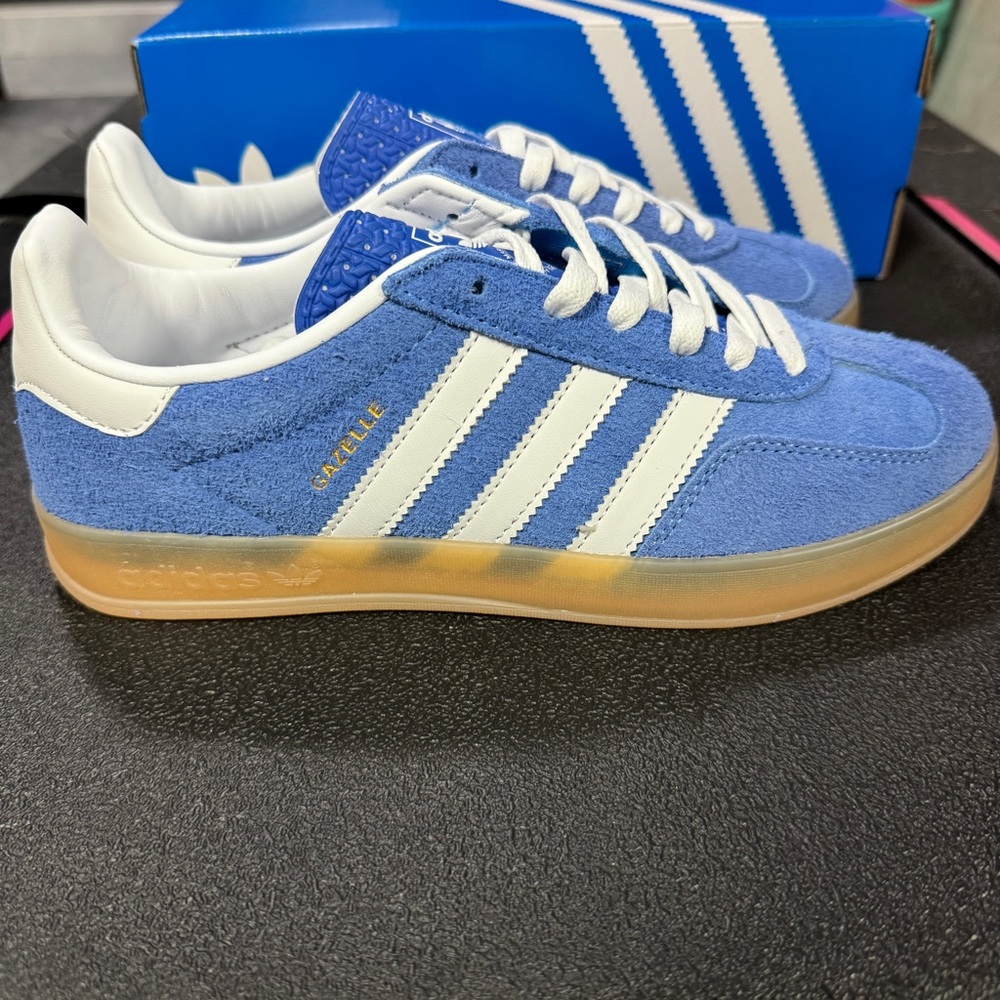 Womens Adidas Samba OG Blue White
Gum Sole Casual Sneakers